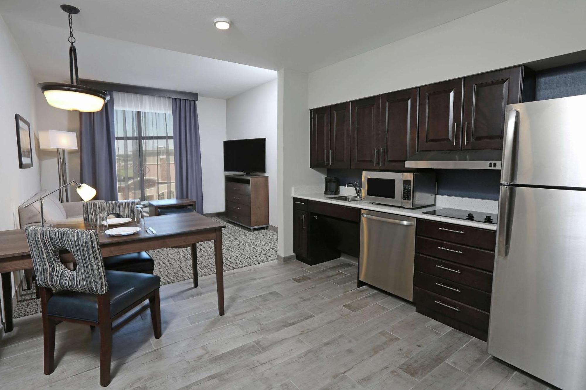 Homewood Suites By Hilton West Fargo/Sanford Medical Center Экстерьер фото