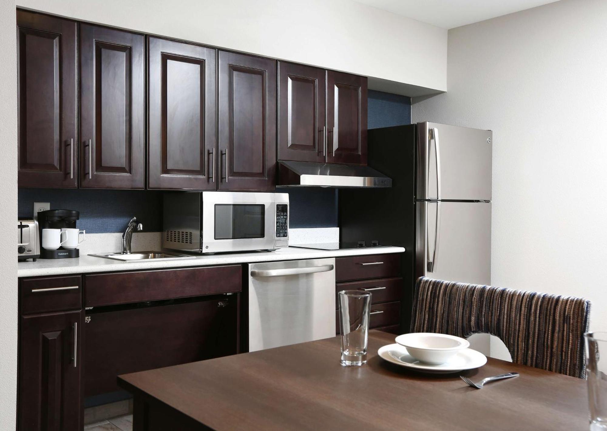 Homewood Suites By Hilton West Fargo/Sanford Medical Center Экстерьер фото