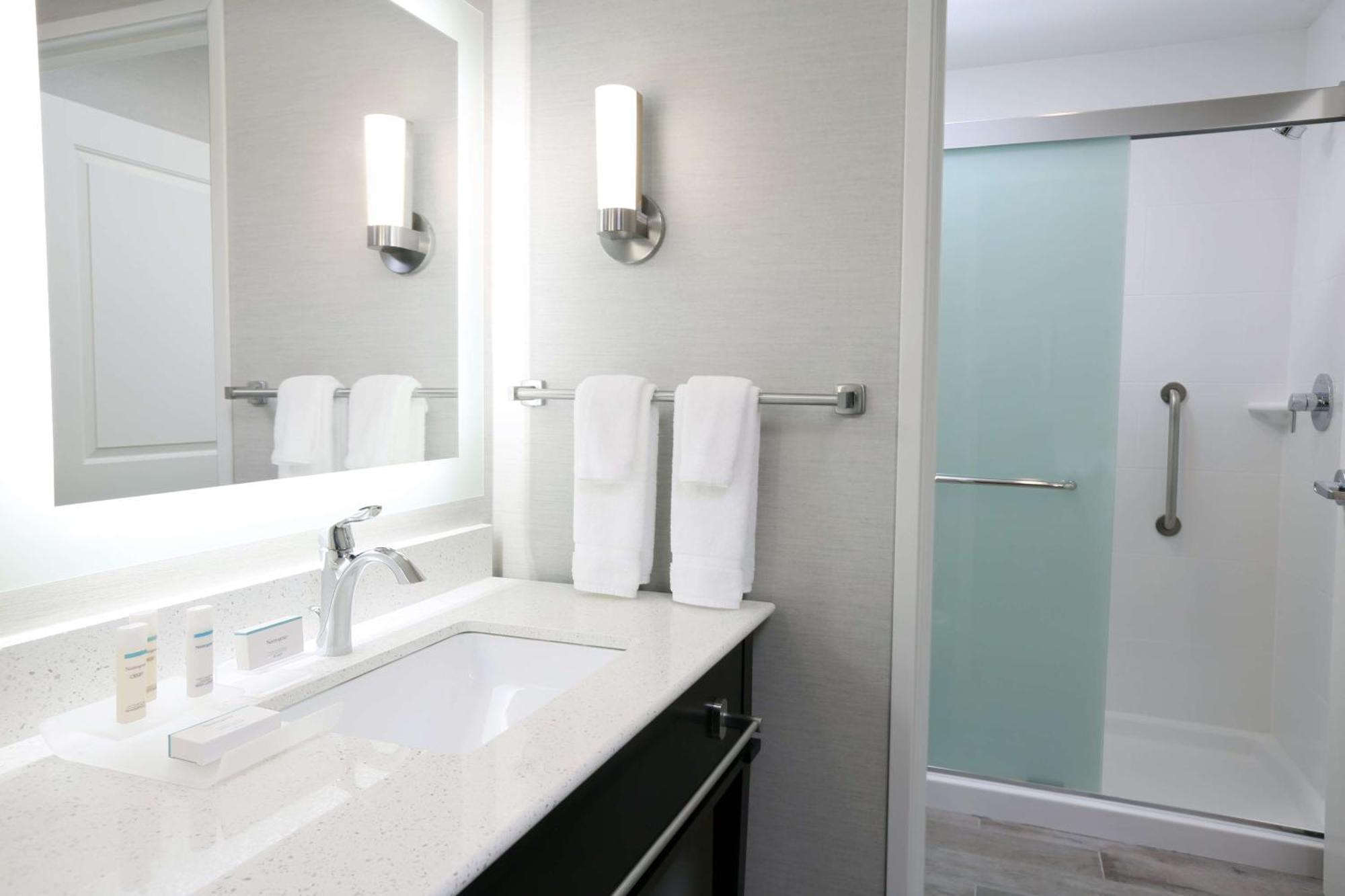 Homewood Suites By Hilton West Fargo/Sanford Medical Center Экстерьер фото